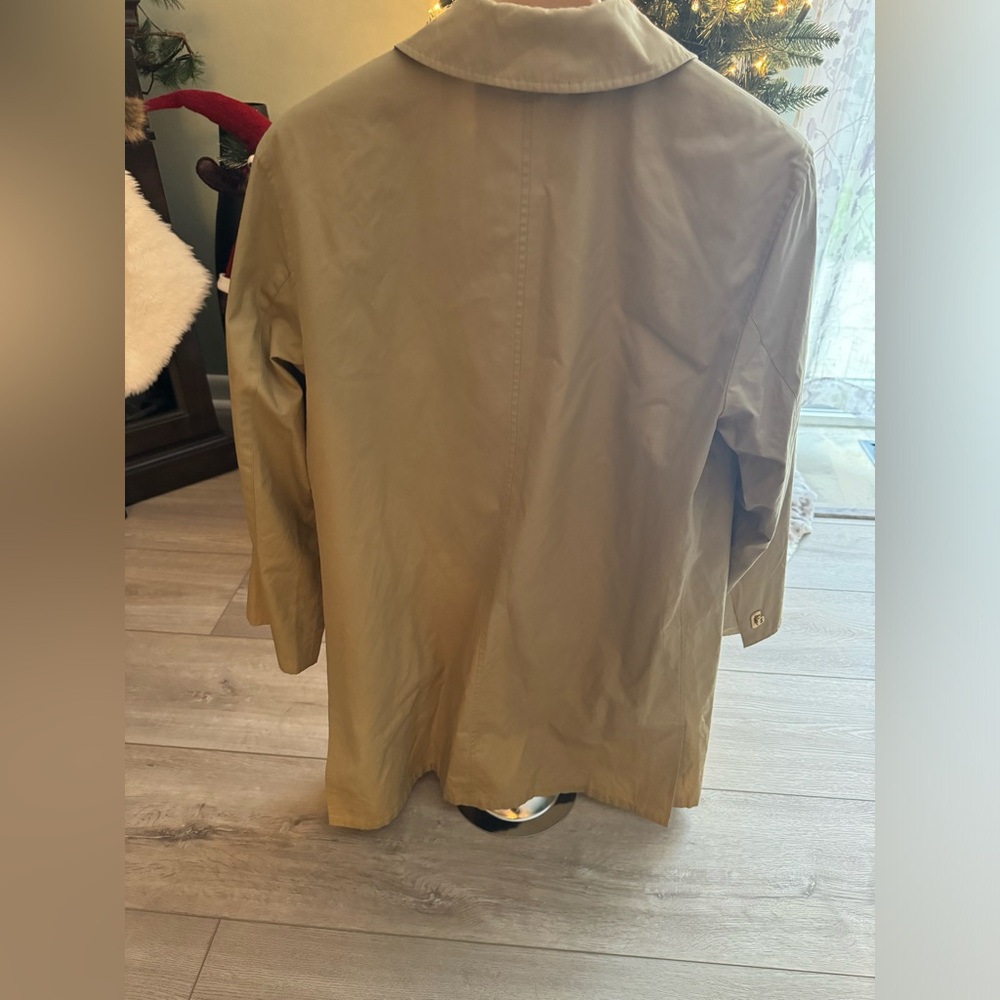 Authentic Vintage Burberry Trench Coat - Picture 8 of 11